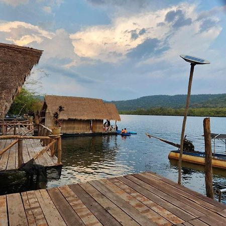 The Floating House Villa Krŏng Kaôh Kŏng Kültér fotó