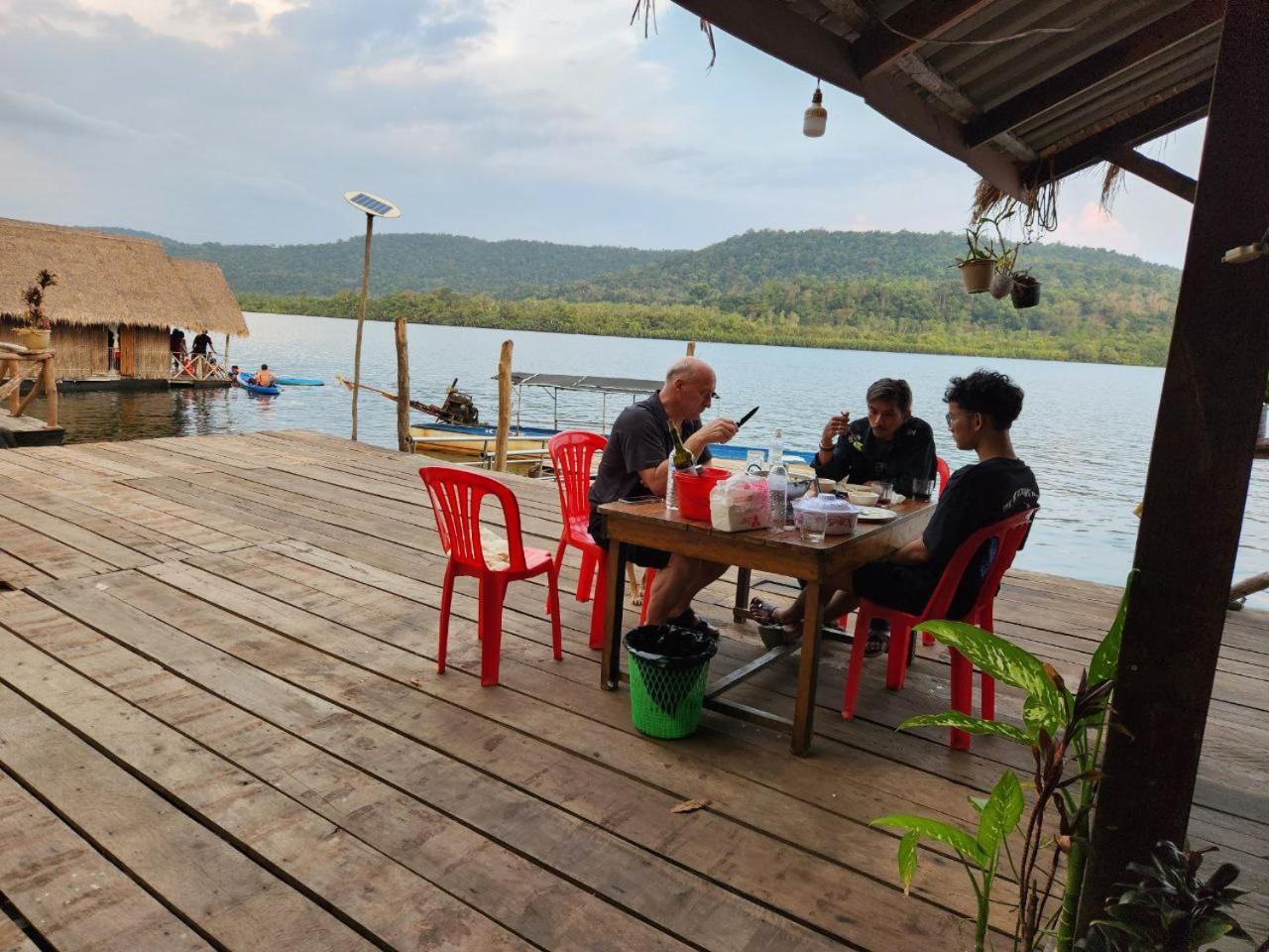 The Floating House Villa Krŏng Kaôh Kŏng Kültér fotó